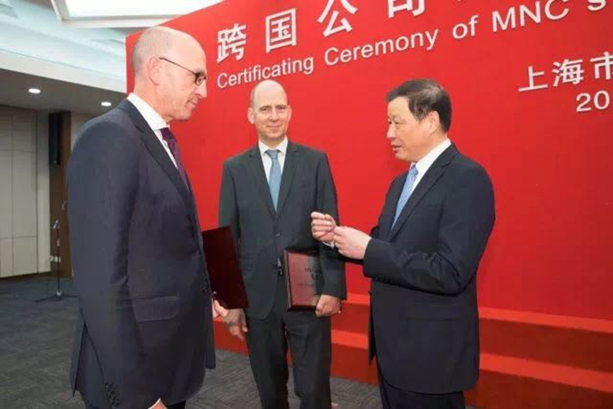 1526001209600047753.png 跨国2.png