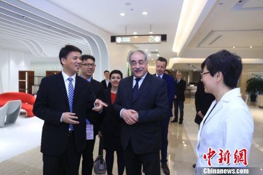 1528944581373009950.jpg 3.jpg