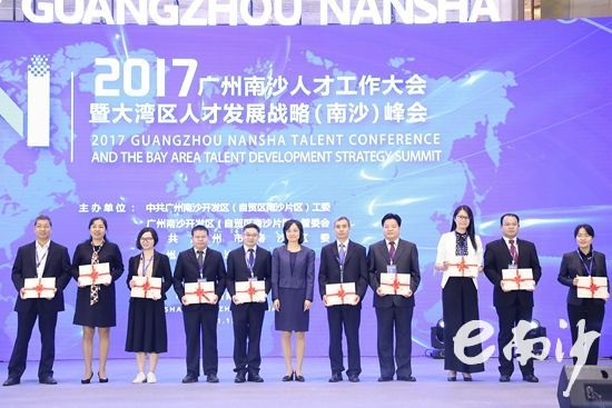 1524187961269036815.jpg 3.jpg