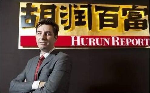 1504748881406016305.jpg hr.jpg