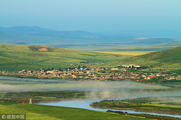 内蒙古：中俄界河对岸俄罗斯边塞村庄.jpg