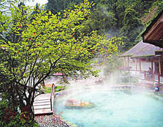 Winter springs make Shanxi hot tourist destination