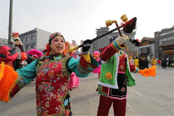 1549877679532073886.jpg folk performance.jpg