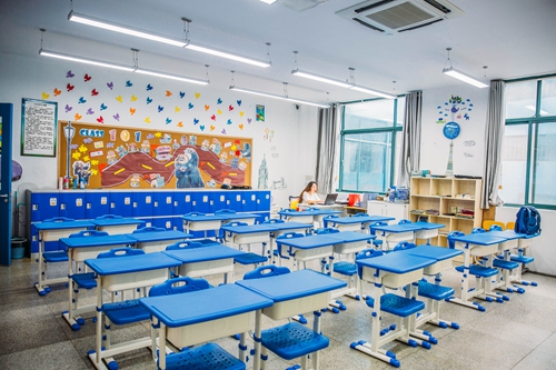 1524047902385045159.jpg 青岛银海学校 (2).jpg