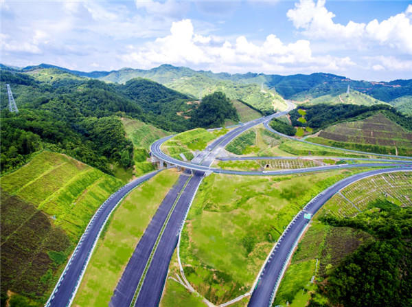 1555405251087019014.jpg 梧州環城高速.jpg