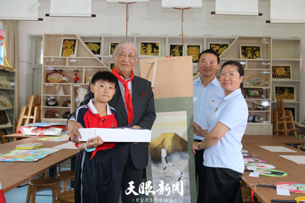 1561356507670023045.png 160.png