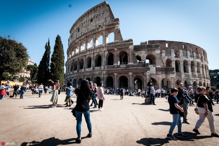 Europe records boom in Chinese tourists in H1