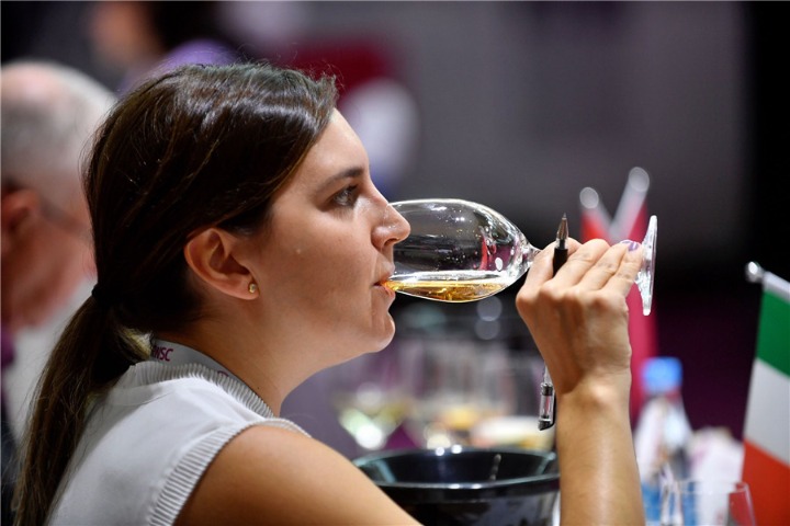 Intl wine and spirit competition opens in Ningxia