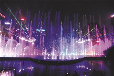 Fountain show lights up night life in Shenyang