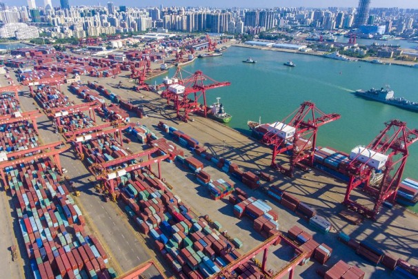 China's Hainan sets 10-pct target for GDP growth