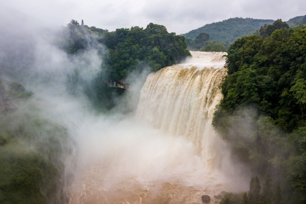 Huangguoshu Waterfall enters summer flood season