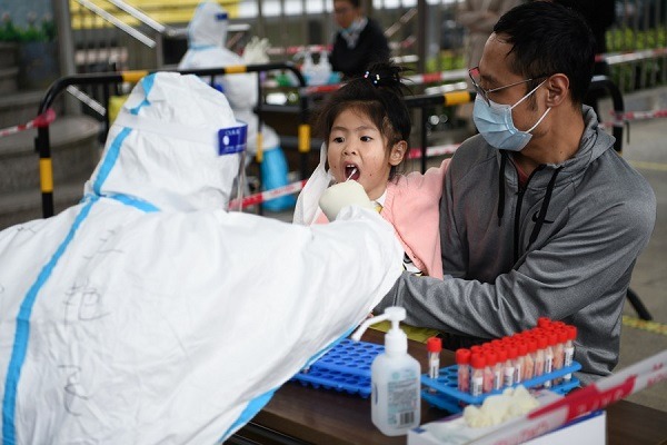 Official: Shenzhen curbs outbreak in early stage