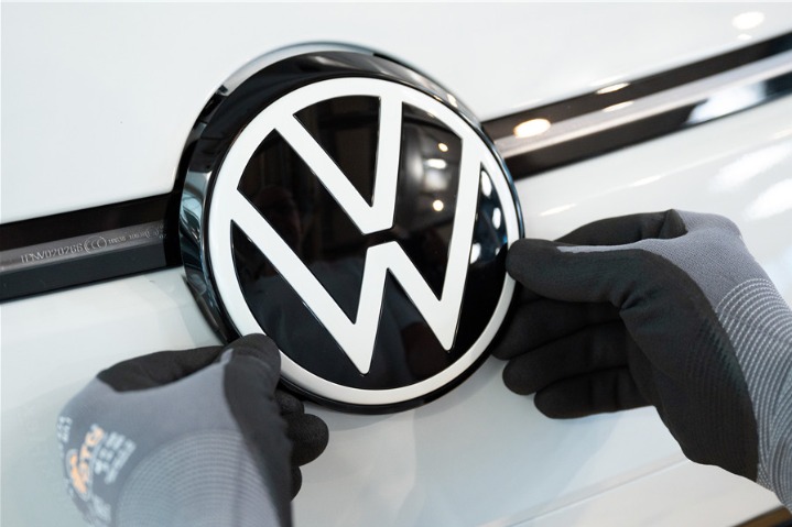 'Resilient' VW expects to double EV sales in China