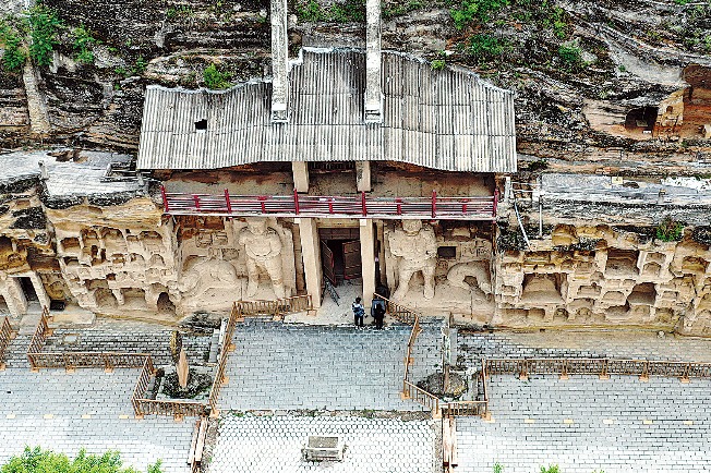 Grotto temple installs waterproof shields