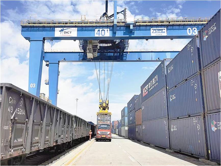 Liaoning Port Group opens Europe-Dalian-Japan container line