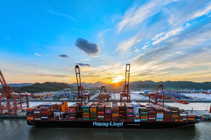 Eight Chinese ports witness growth in H1