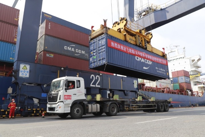 Dalian port opens Vietnam-Thailand shipping route