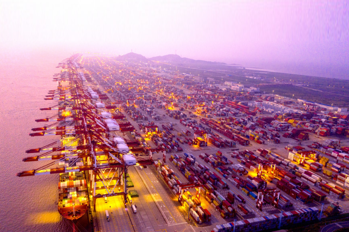 Shanghai port's July throughput sets record