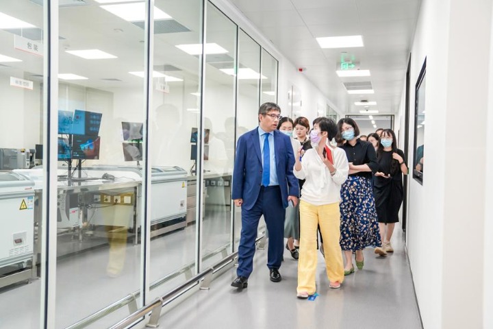 Illumina's first China facility begins operations