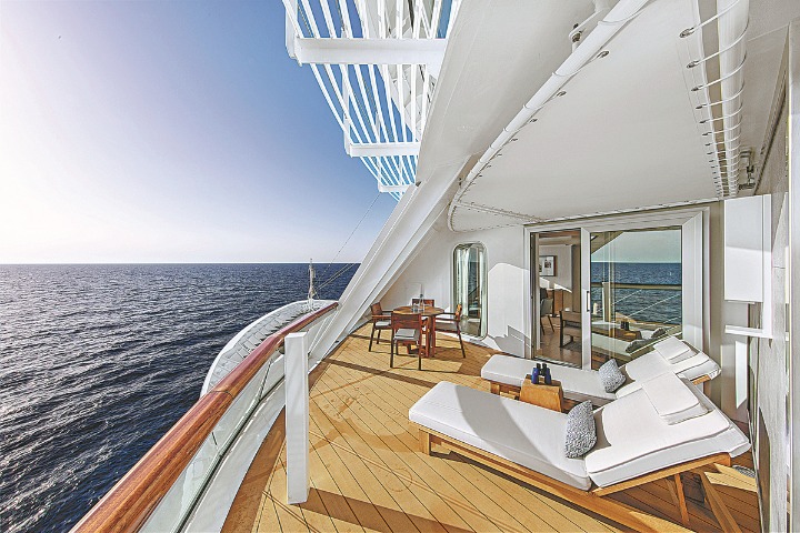 Luxury experiences define coastline cruises