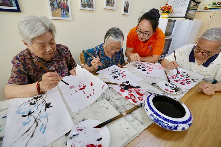China to ramp up support for elderly care, childcare industries