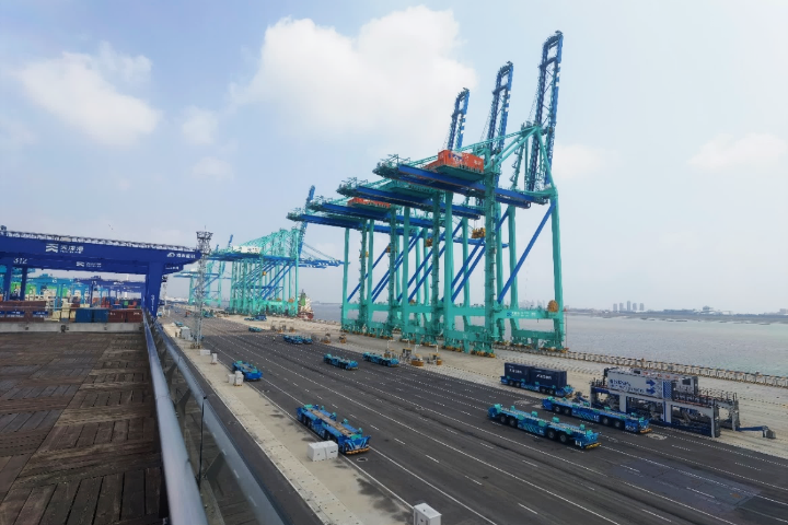 Huawei and Tianjin Port join hands to create a safe, efficient, and intelligent port with 5G and L4 autonomous driving