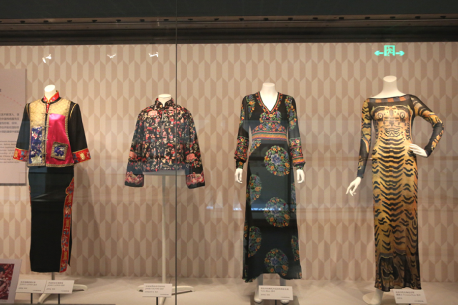 Hangzhou exhibit reviews clothing inspired by Chinese elements