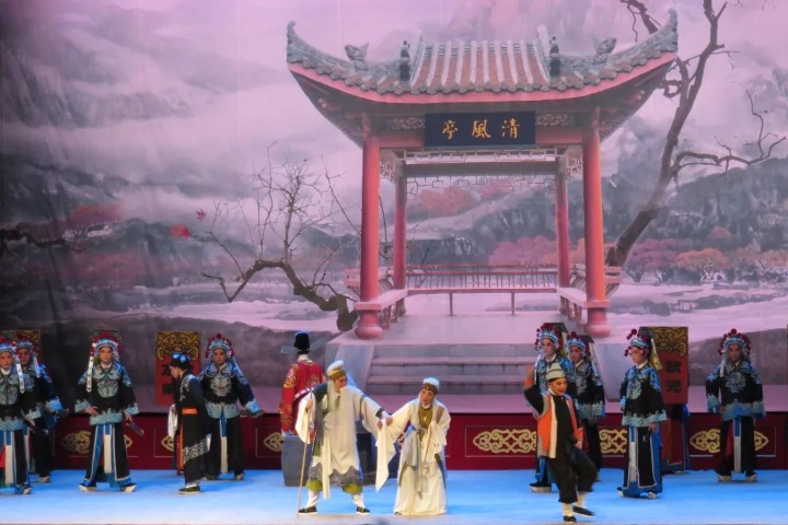 Classic Yuju Opera calls for filial piety