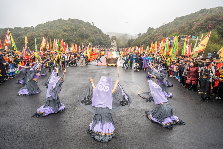 Guizhou holds worship ritual for the ‘flower god’