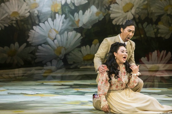 Italian opera 'La traviata' staged in Xi'an