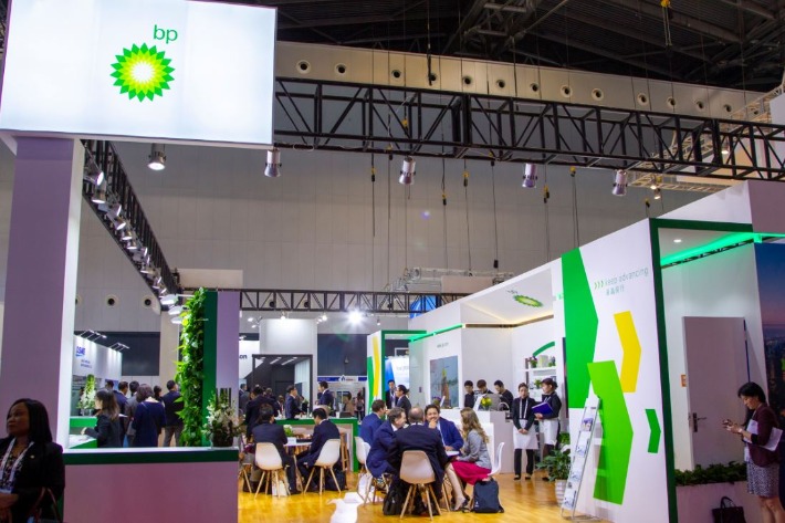 BP joins Zhejiang Energy to truck more LNG in China