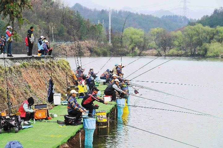 Companies reel in young anglers