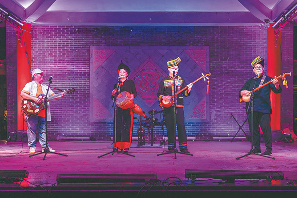 1684827838460061665.jpg 646c0370a310b60580cd6db5.jpg