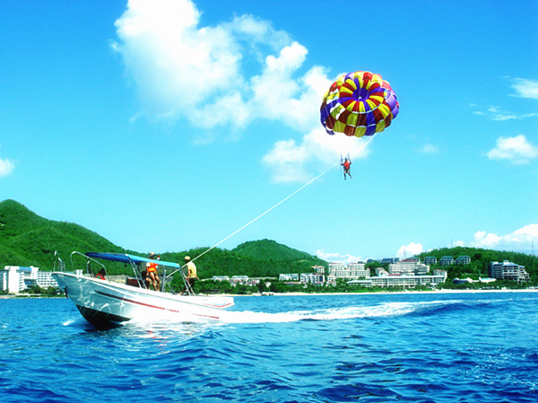 1516789511229082500.jpg 拖伞_副本.jpg