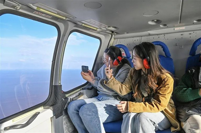Helicopter launches new type of sightseeing tour in Zhoushan
