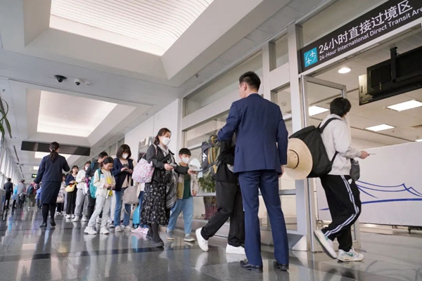 1705389208190027687.jpg xmfao0116.jpg