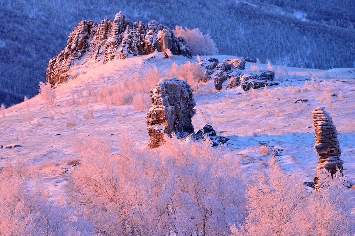 Rime graces the Hexigten Stones scenic area in Inner Mongolia