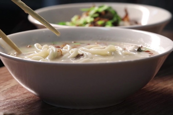 Huishao noodles: a delightful Jinpu specialty