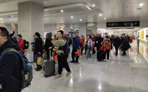 Quzhou welcomes out-of-town tourists