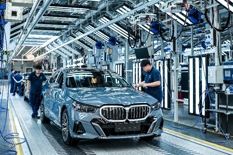 BMW Brilliance rides auto production boom in China