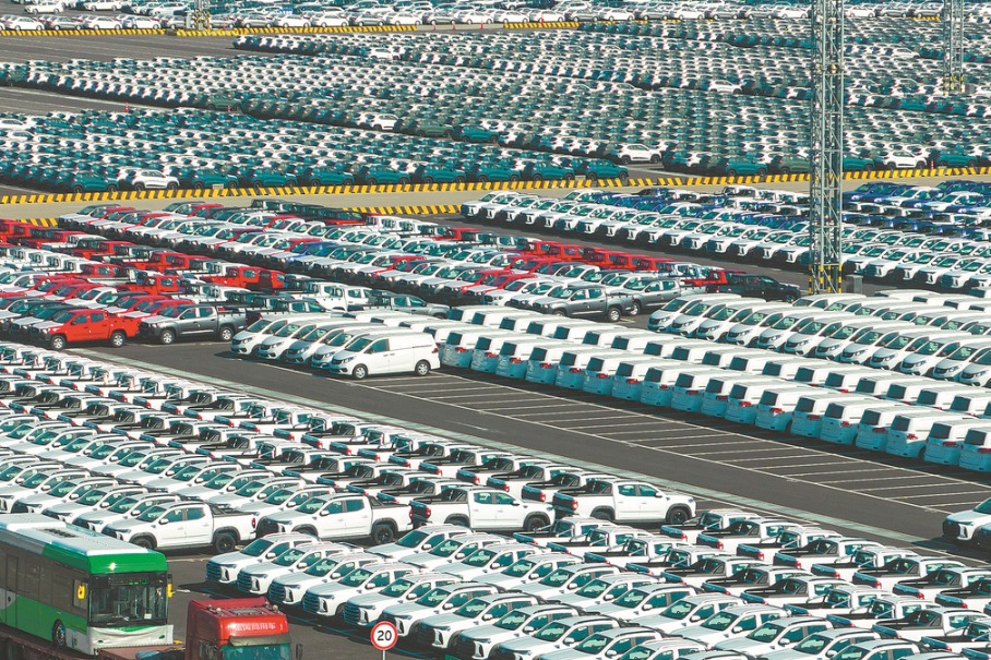 China's auto exports surge 34% in April