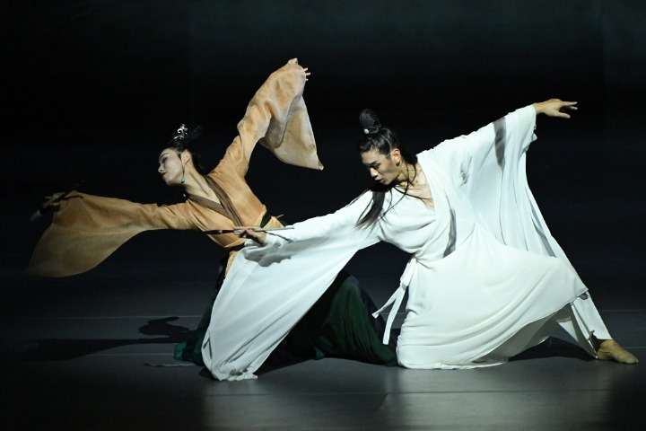 Dance drama blends Chinese calligraphy with dance