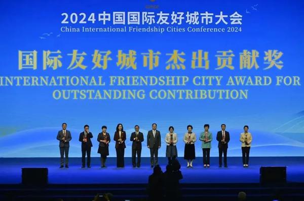 1732608965457010928.jpg 1126.jpg