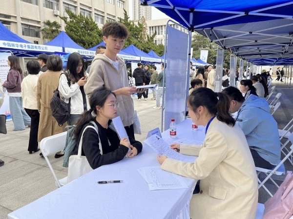 1731396301893066688.jpg 3.jpg