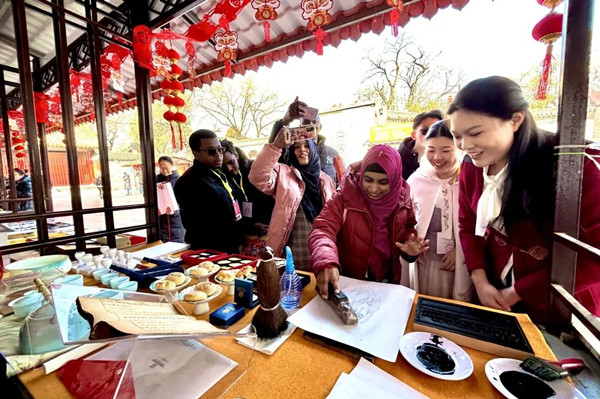 1737539835599031467.jpg 济宁英文网3_600.jpg