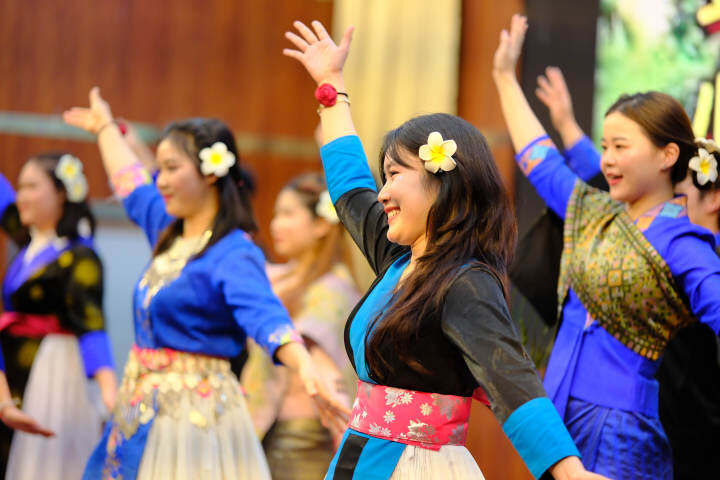 1737880572885035135.jpg 1737880572885035135.jpg