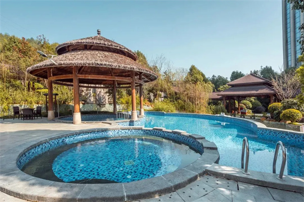 1738920106826008907.jpg 万象温泉.jpg