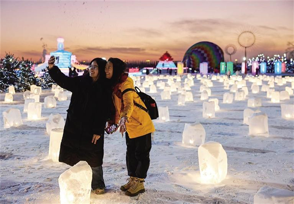 1740646070869027243.jpg 冰雪节2.jpg