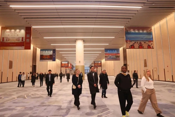 1741596047177057758.jpg 14.jpg