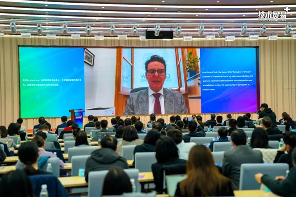 1741770397298028814.jpg 18.jpg